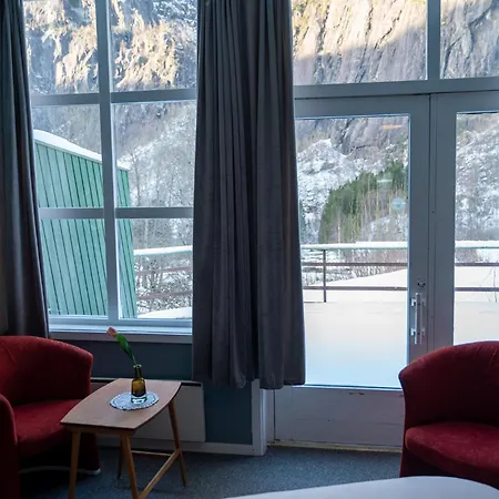 فندق مبيت وإفطار Akrafjorden Nature As Fjæra