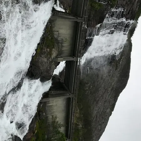 فندق مبيت وإفطار Akrafjorden Nature As Fjæra