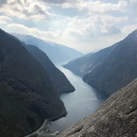 Akrafjorden Nature As فندق مبيت وإفطار